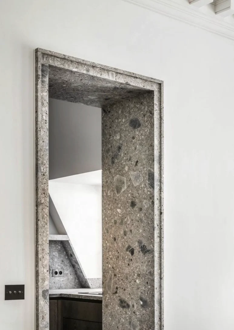 Каминный портал из керамогранита